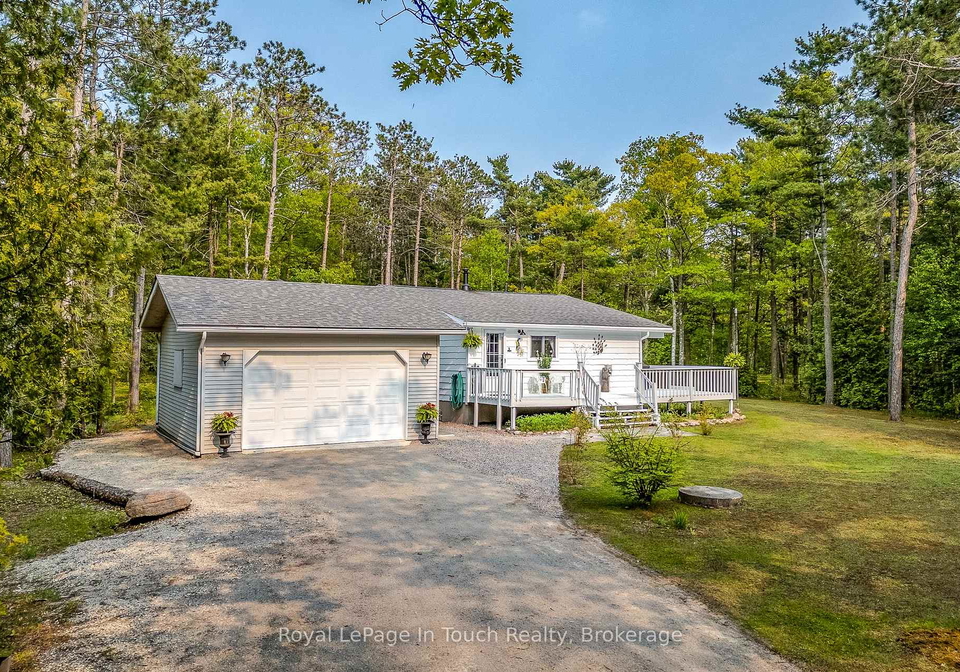 21-moonlight-court-tiny-ontario-s12195882