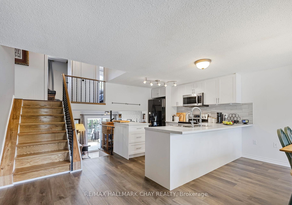18-riverwood-court-barrie-ontario-s12196970