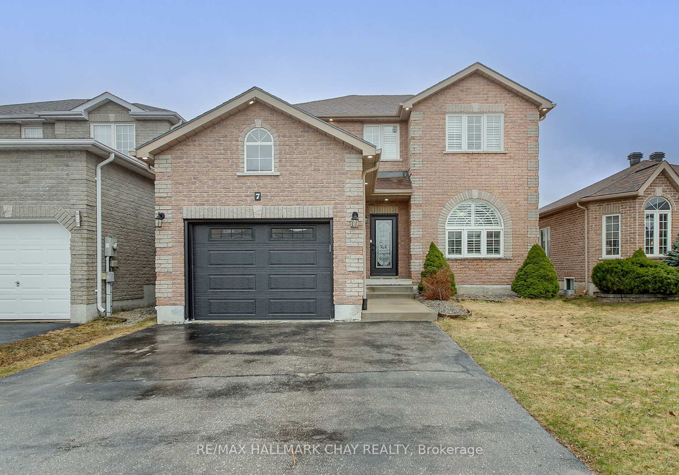 7-penvill-trail-barrie-ontario-s12197885