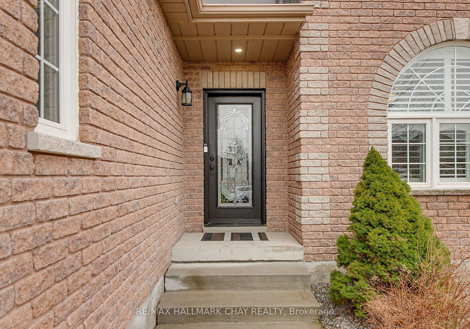 7-penvill-trail-barrie-ontario-s12197885