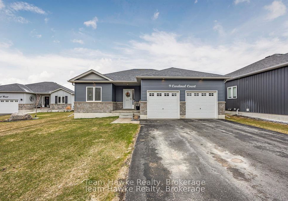 9-cardinal-court-tay-ontario-s12198800