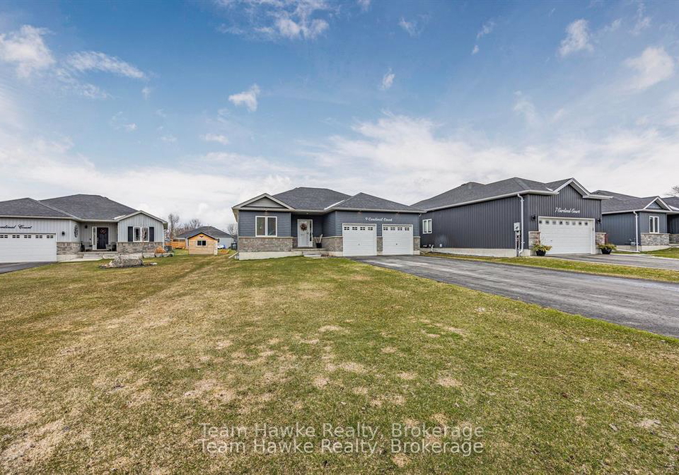9-cardinal-court-tay-ontario-s12198800