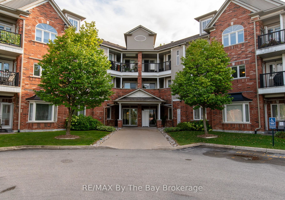 16-westbury-road-wasaga-beach-ontario-s12201538