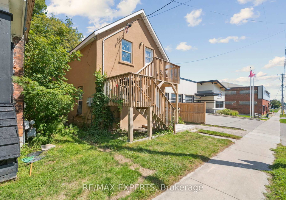 62-west-street-s-orillia-ontario-s12201577