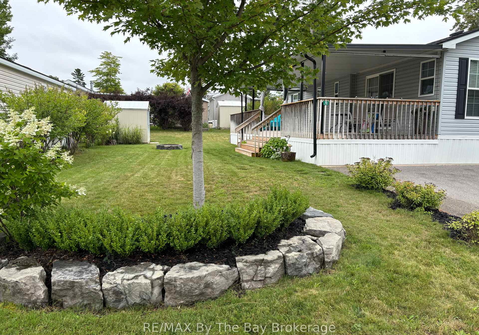 15-chippewa-trail-wasaga-beach-ontario-s12204760