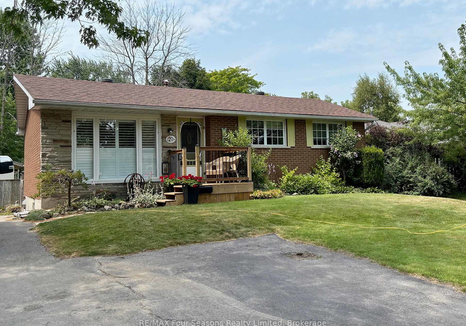 19-clarkson-crescent-collingwood-ontario-s12205311