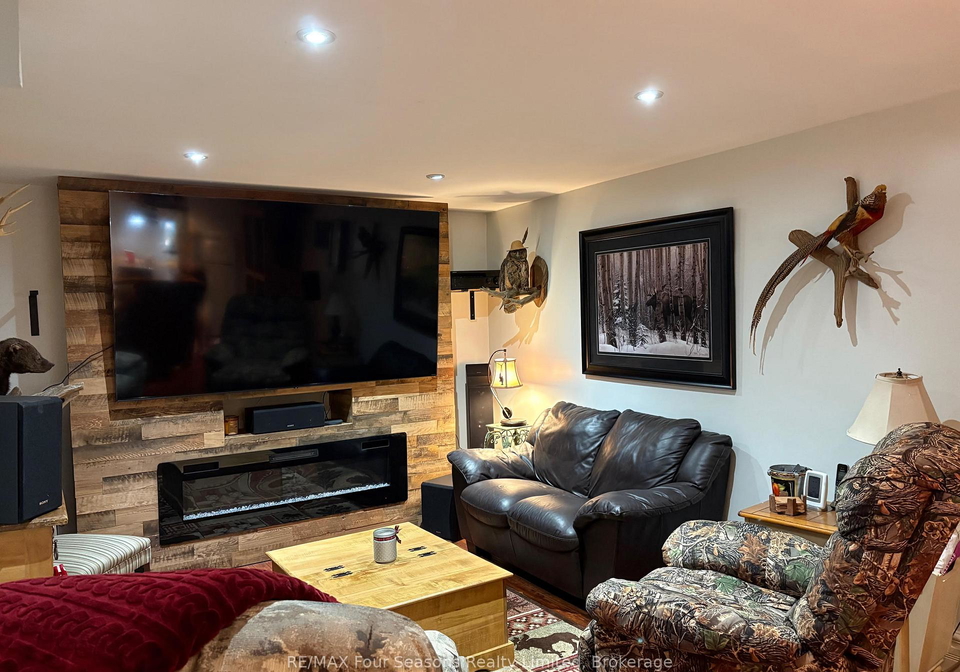 19-clarkson-crescent-collingwood-ontario-s12205311