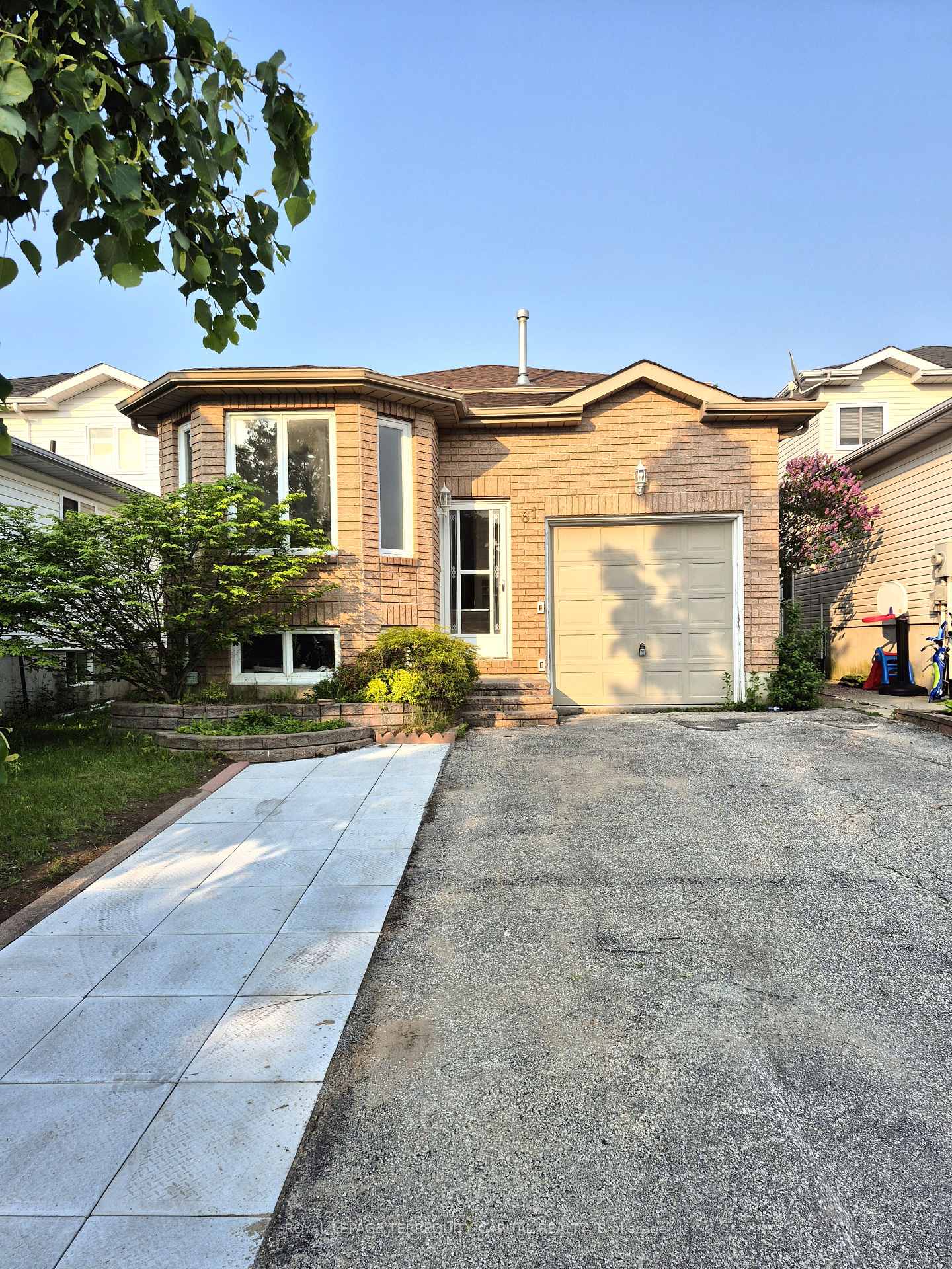 61-downing-crescent-barrie-ontario-s12208135