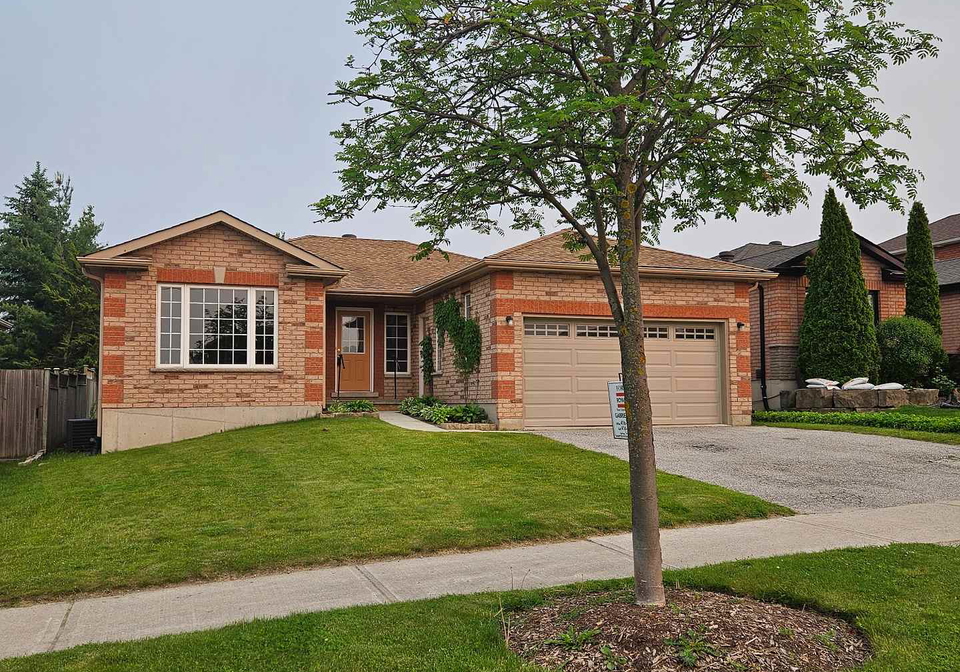 223-livingstone-street-e-barrie-ontario-s12211108