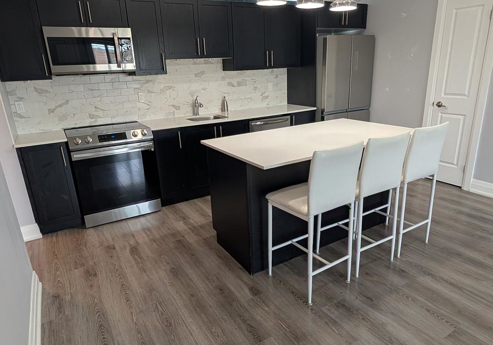 295-cundles-road-e-barrie-ontario-s12211724