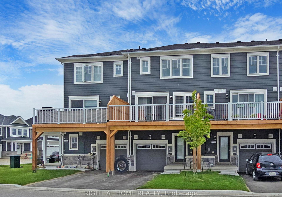 3-sama-way-wasaga-beach-ontario-s12212290