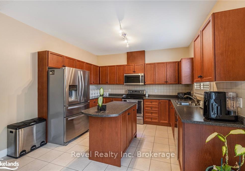 174-white-sands-way-wasaga-beach-ontario-s12214456
