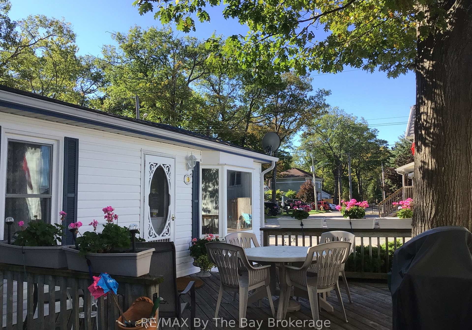 5-29th-street-n-wasaga-beach-ontario-s12216309