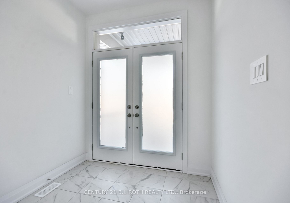 130-franklin-trail-barrie-ontario-s12216423