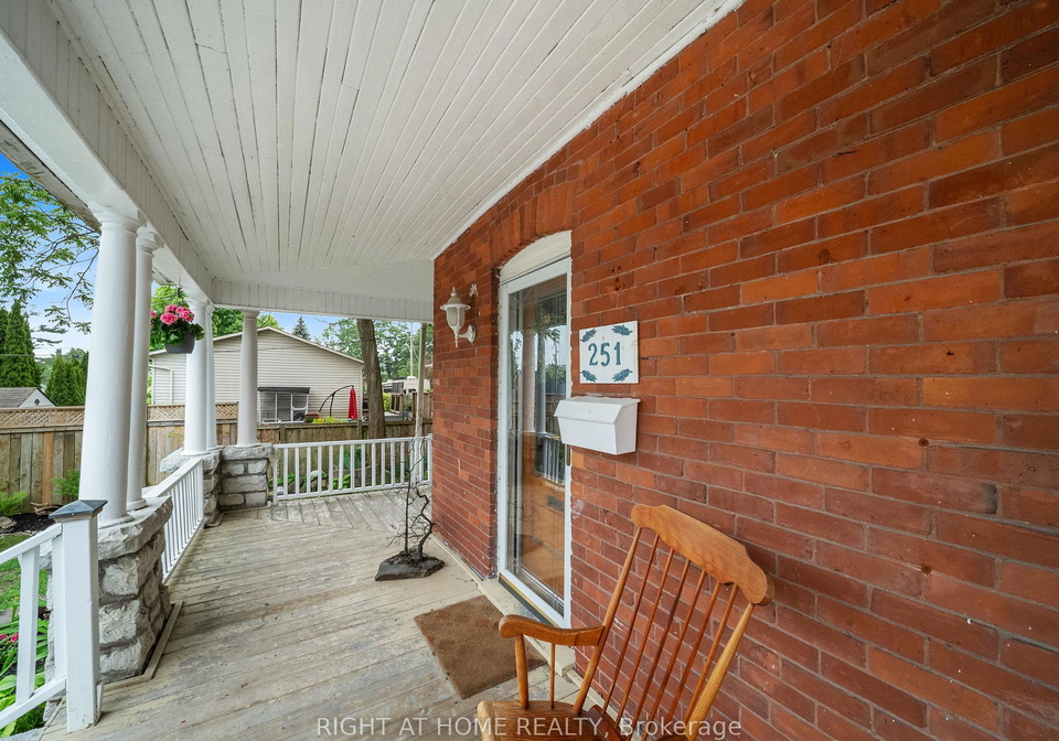 251-laclie-street-orillia-ontario-s12216807