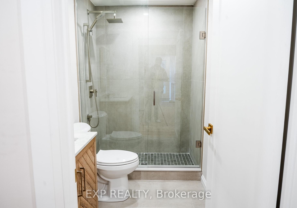 160-bishop-drive-barrie-ontario-s12218580