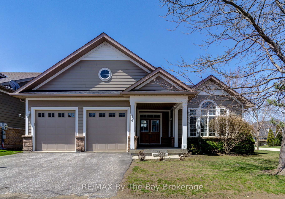 14-surfside-crescent-s-collingwood-ontario-s12223581