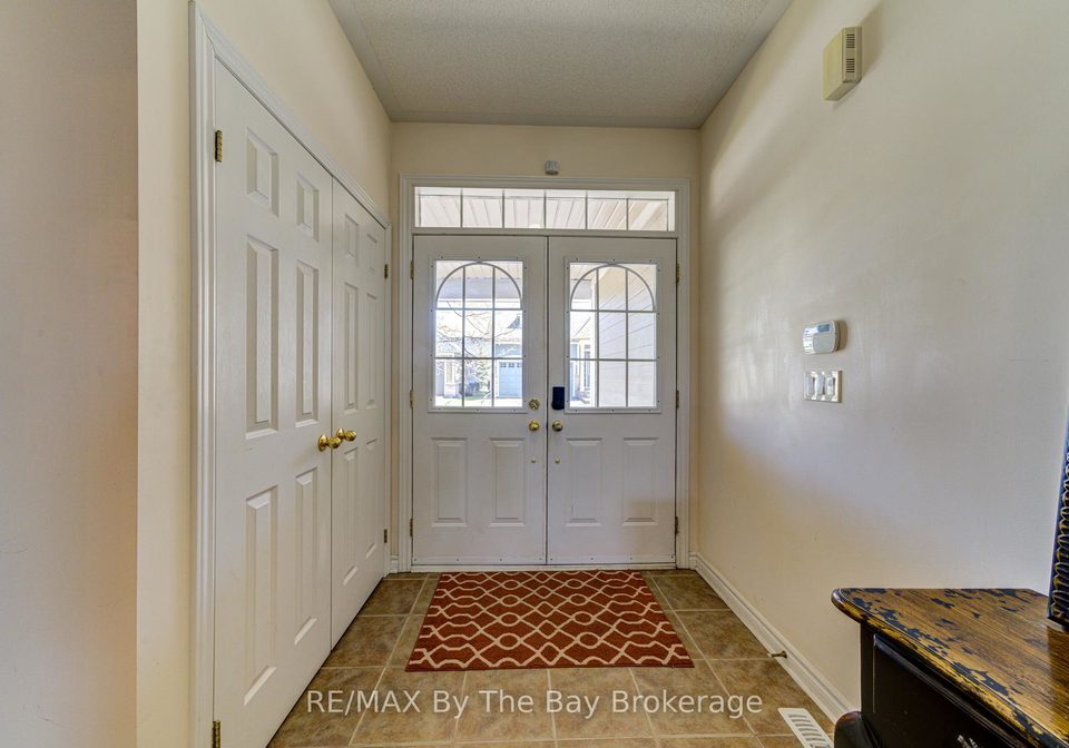 14-surfside-crescent-s-collingwood-ontario-s12223581