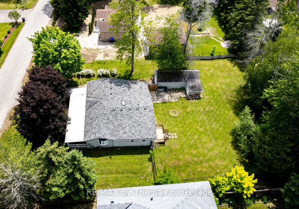58-47th-street-s-wasaga-beach-ontario-s12227440