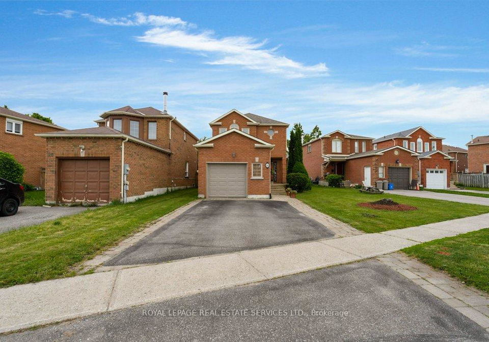18-weatherup-crescent-barrie-ontario-s12228788