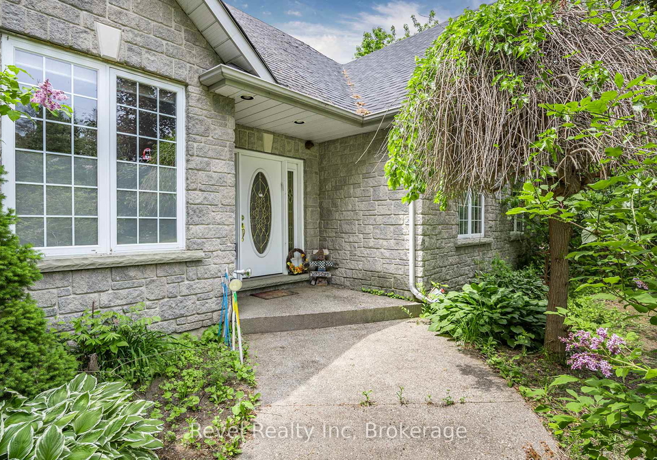 2924-10-nottawasaga-n-clearview-ontario-s12228855