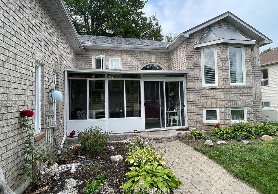 77-silver-birch-avenue-wasaga-beach-ontario-s12230543