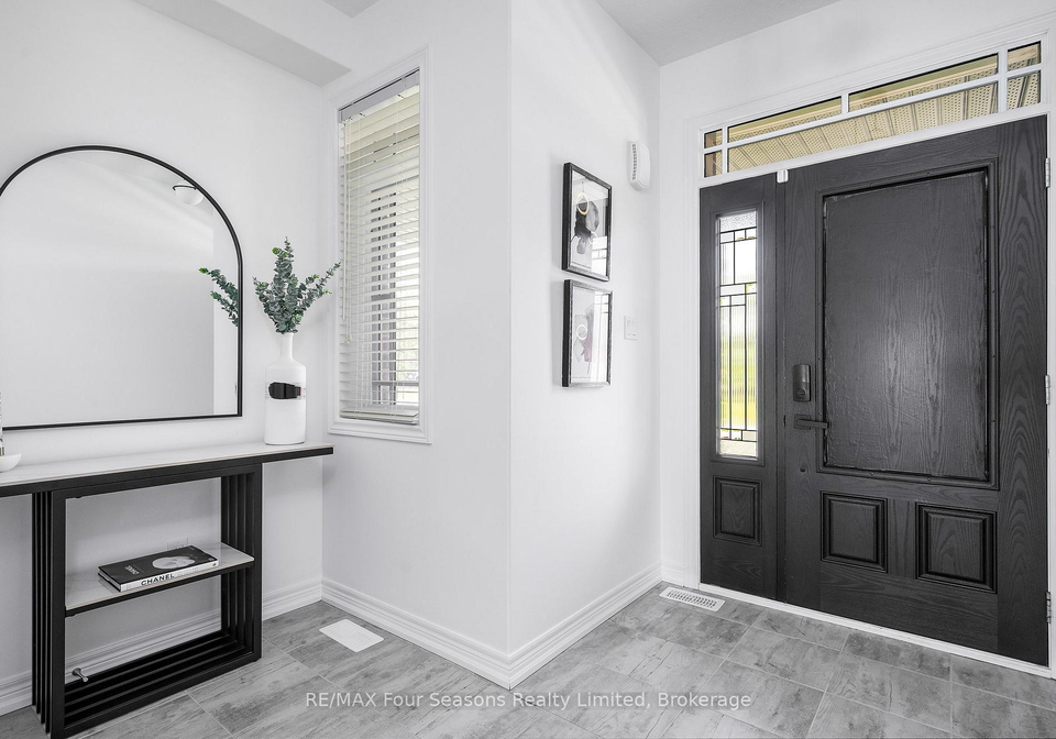 17-spencer-street-collingwood-ontario-s12230831