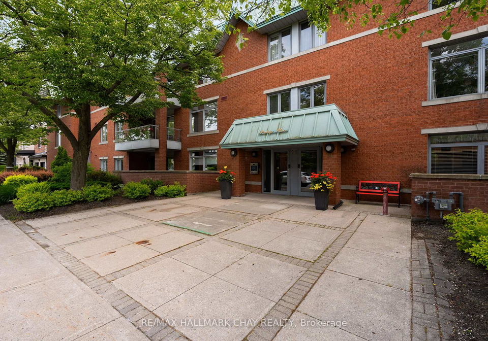 21-kempenfelt-drive-barrie-ontario-s12232728