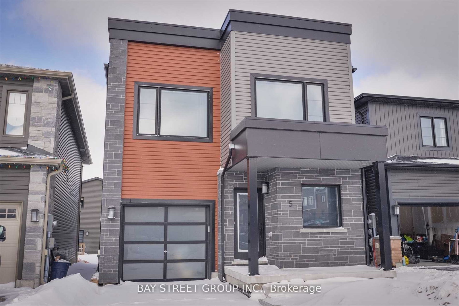 5-alaskan-heights-barrie-ontario-s12232771