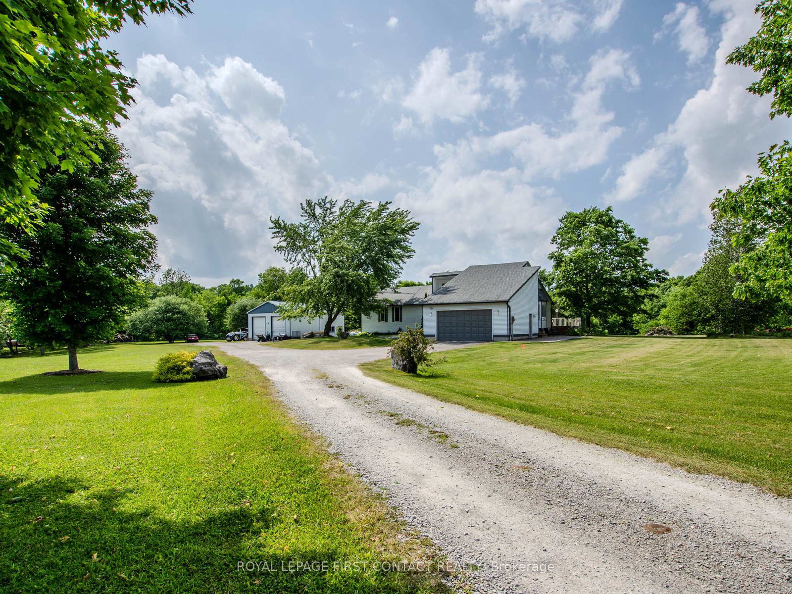 1580-flos-3-road-w-springwater-ontario-s12233712