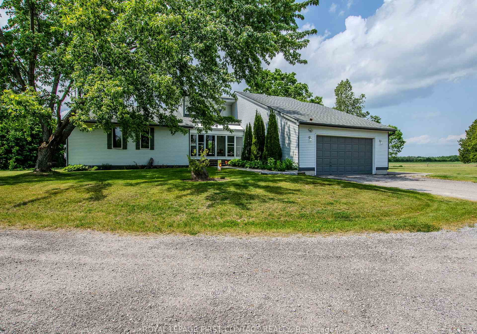 1580-flos-3-road-w-springwater-ontario-s12233712