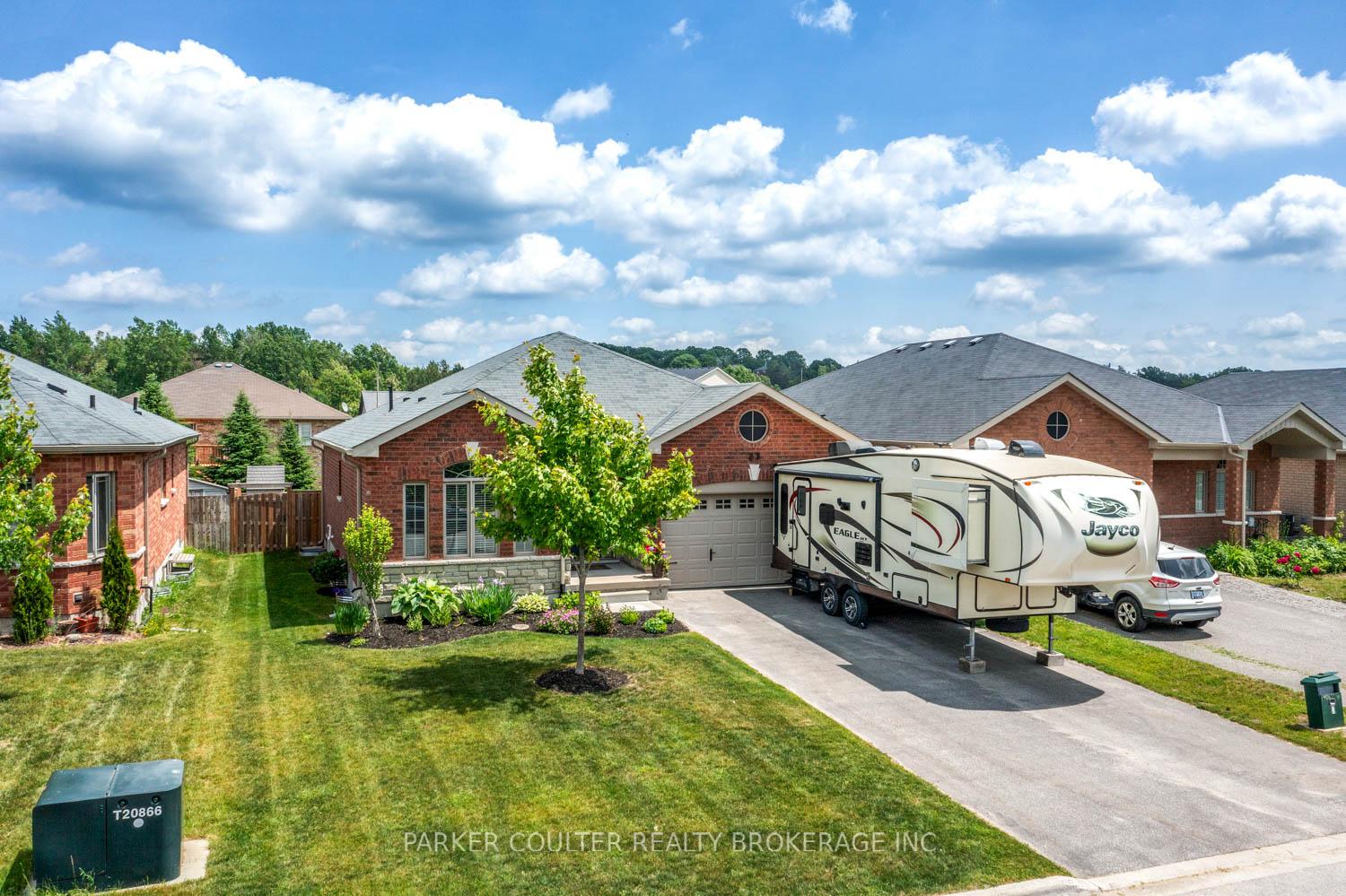 23-hatton-drive-penetanguishene-ontario-s12233926