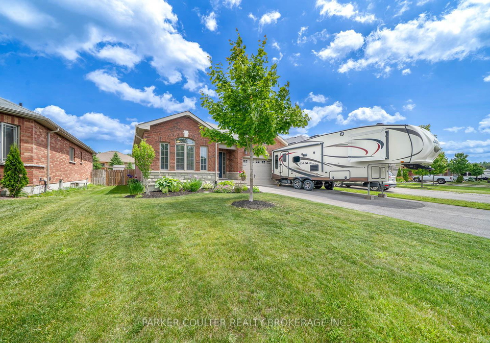 23-hatton-drive-penetanguishene-ontario-s12233926