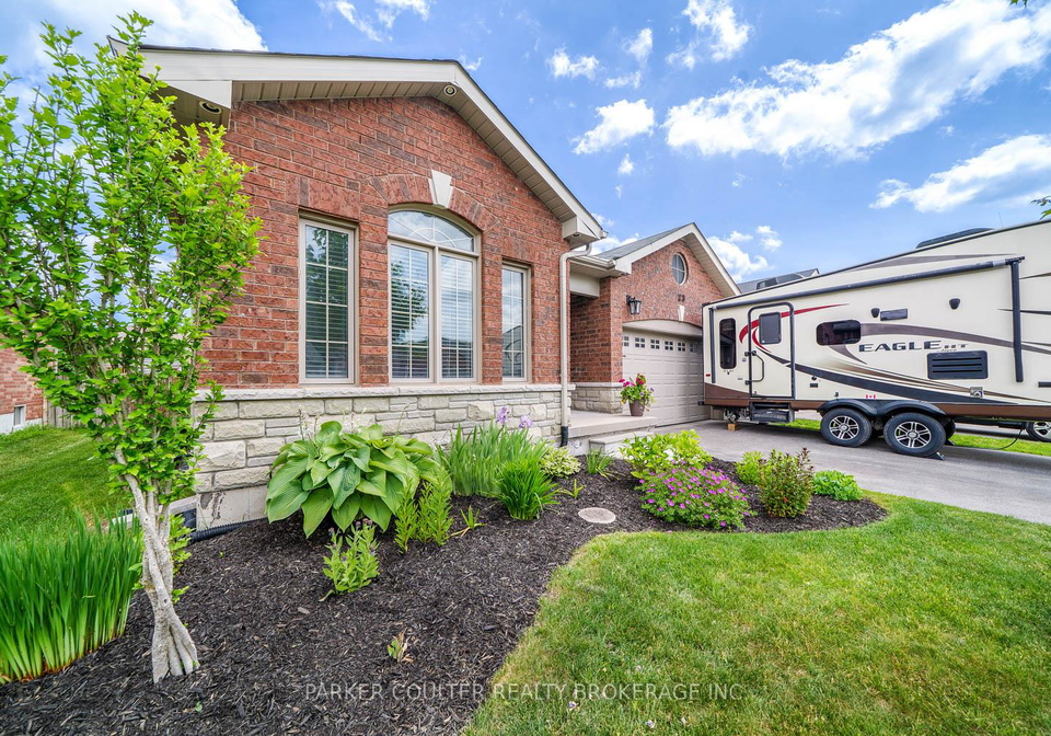 23-hatton-drive-penetanguishene-ontario-s12233926