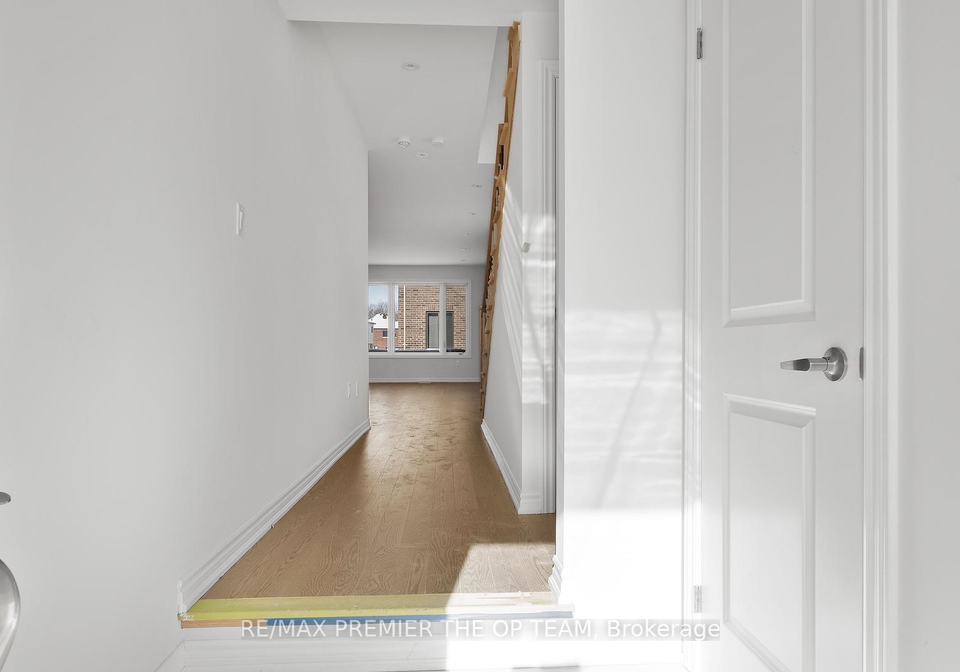 8-valleybrook-road-barrie-ontario-s12233996