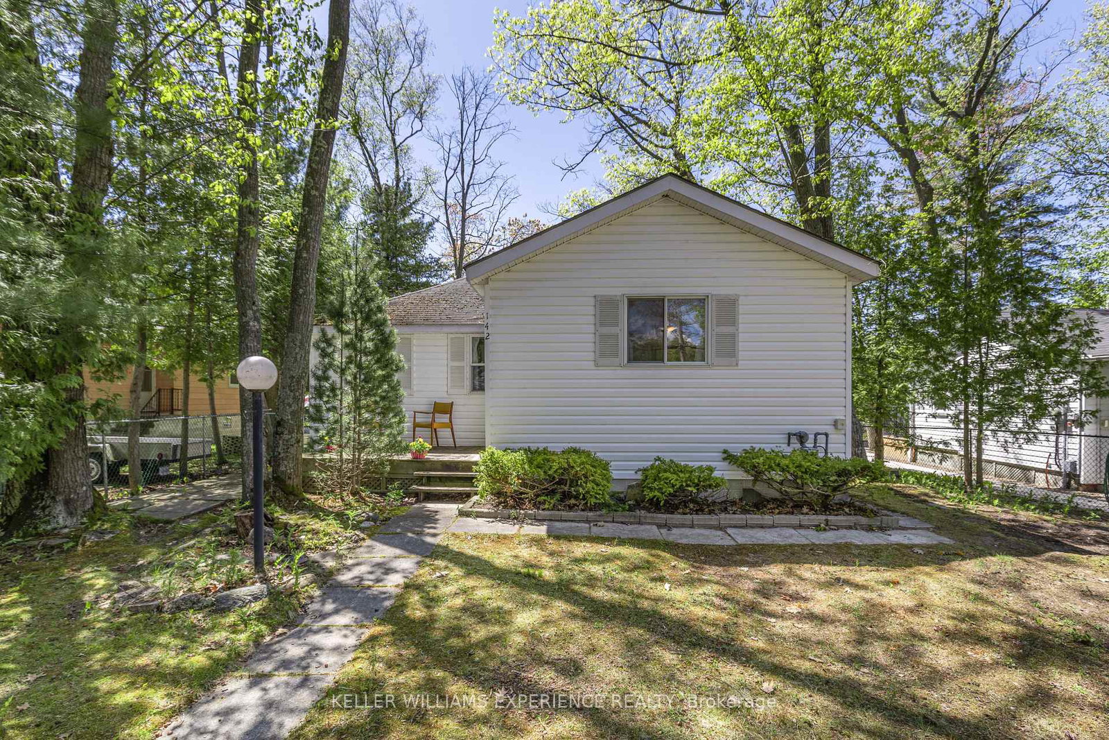 142-32nd-street-s-wasaga-beach-ontario-s12235045