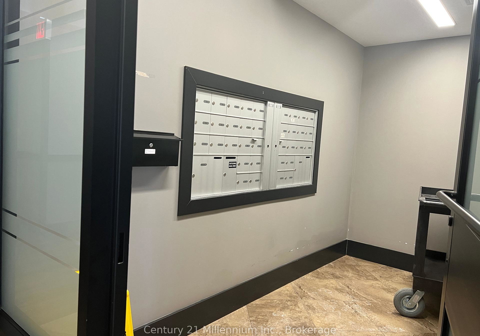 1-chamberlain-court-collingwood-ontario-s12235064