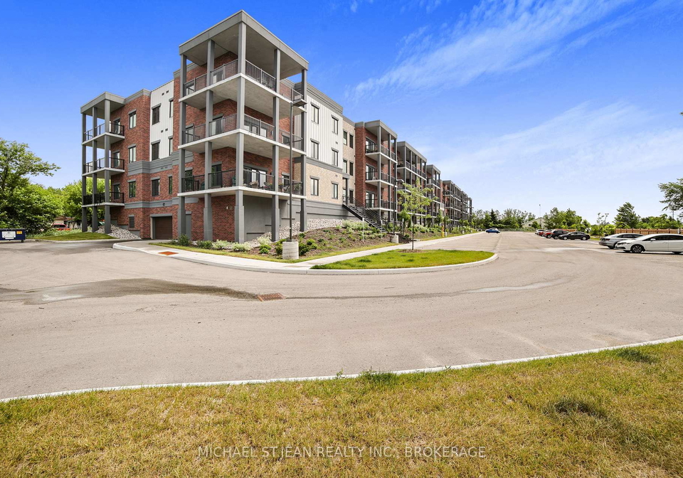 121-mary-street-clearview-ontario-s12235595