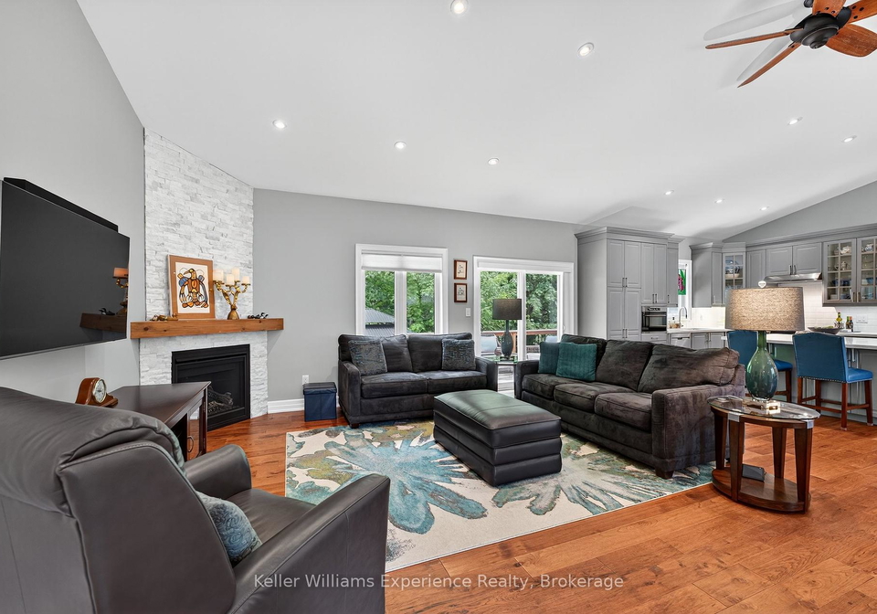 32-pinecone-avenue-tiny-ontario-s12236251
