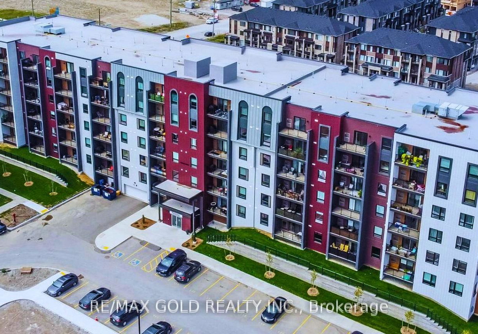 4-spice-way-barrie-ontario-s12236738