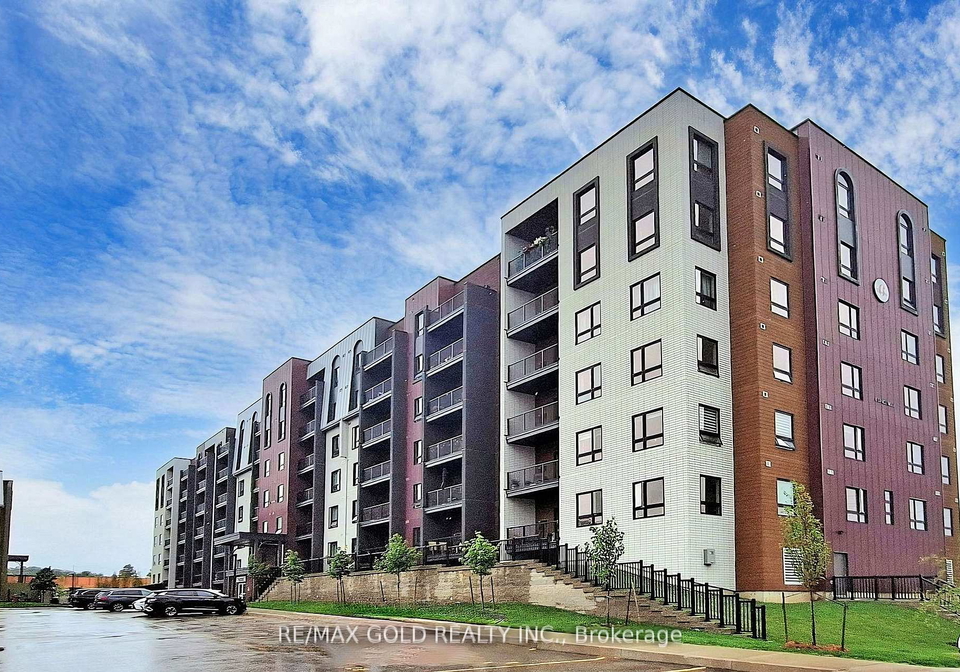 4-spice-way-barrie-ontario-s12236738