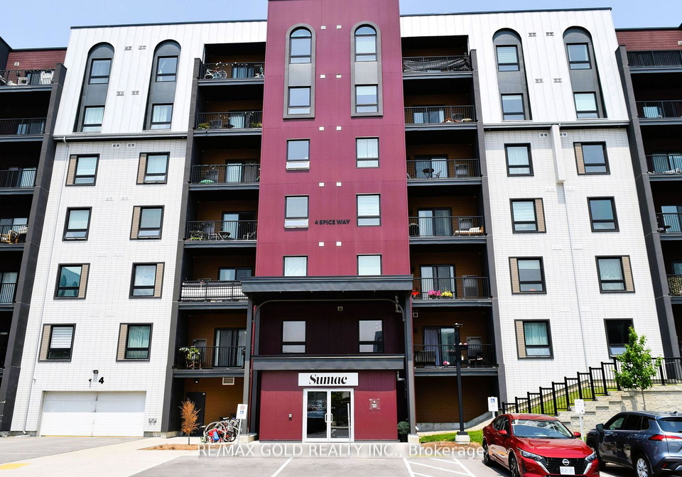4-spice-way-barrie-ontario-s12236738