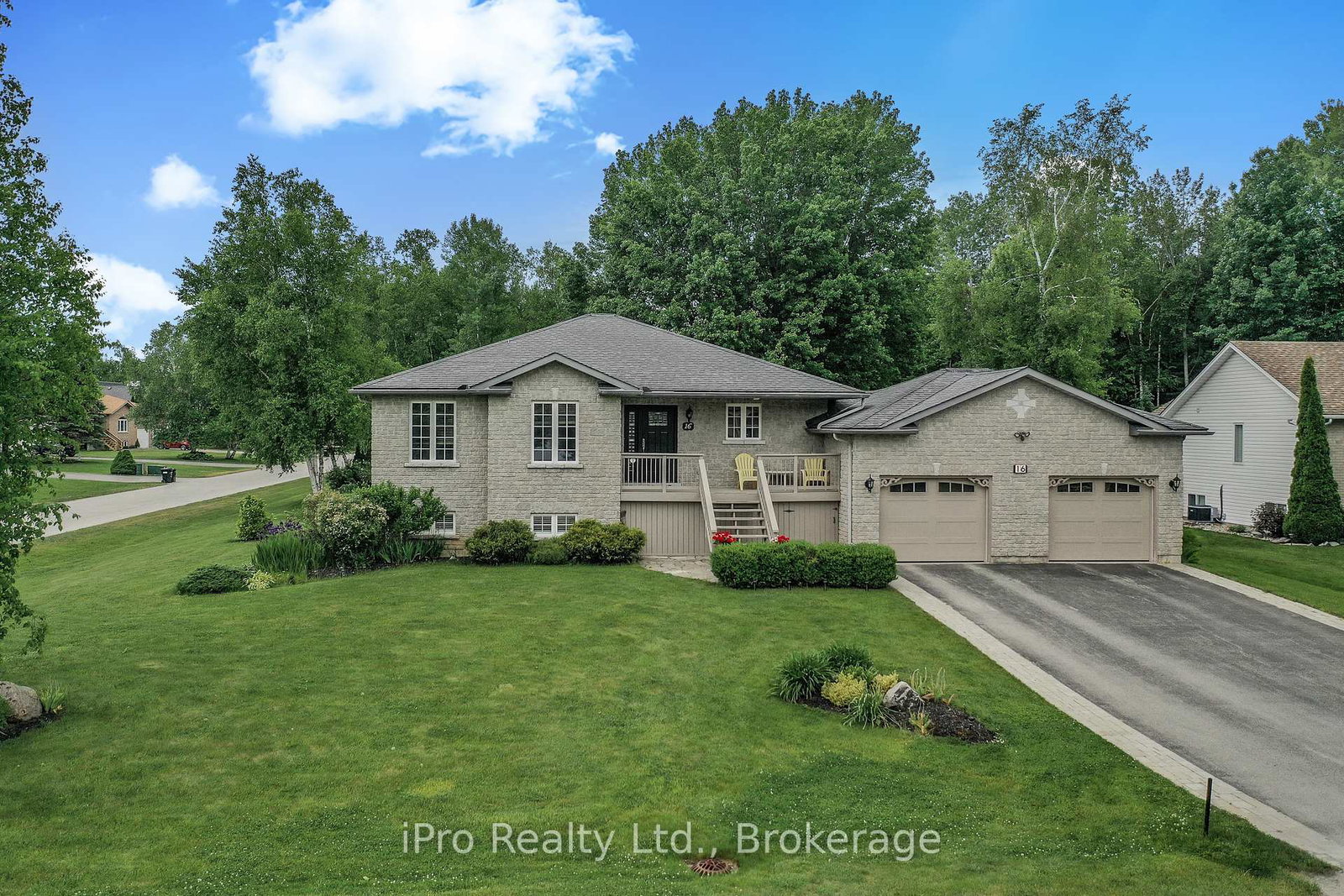 16-martyn-drive-wasaga-beach-ontario-s12238143
