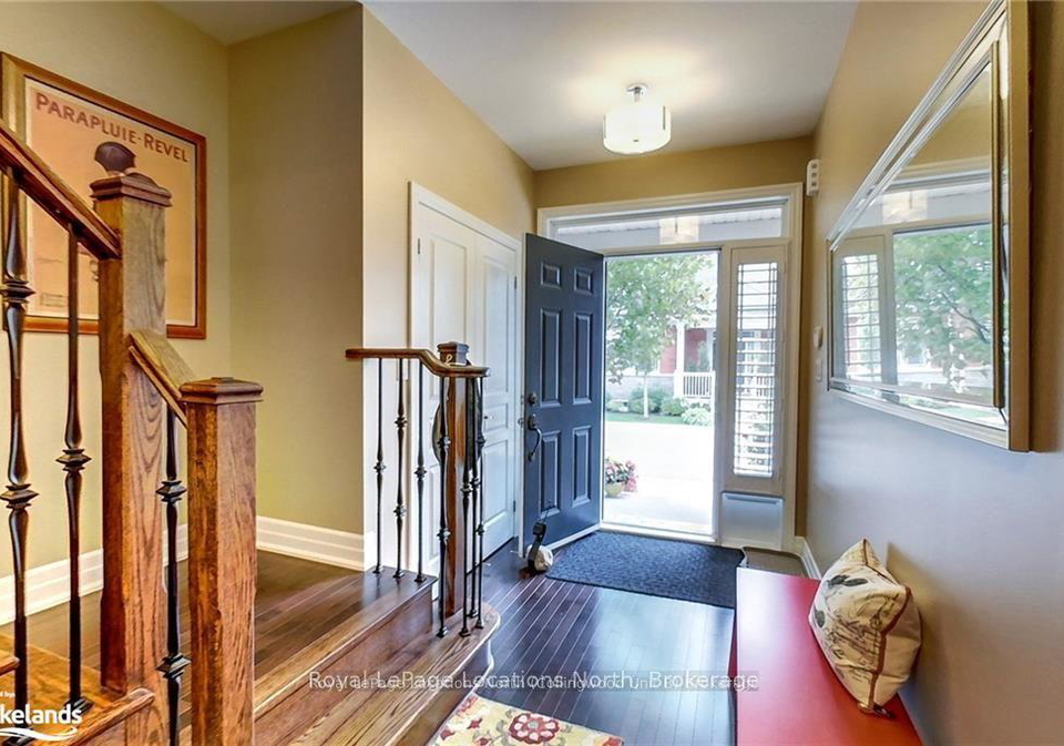 7-collship-lane-collingwood-ontario-s12238389
