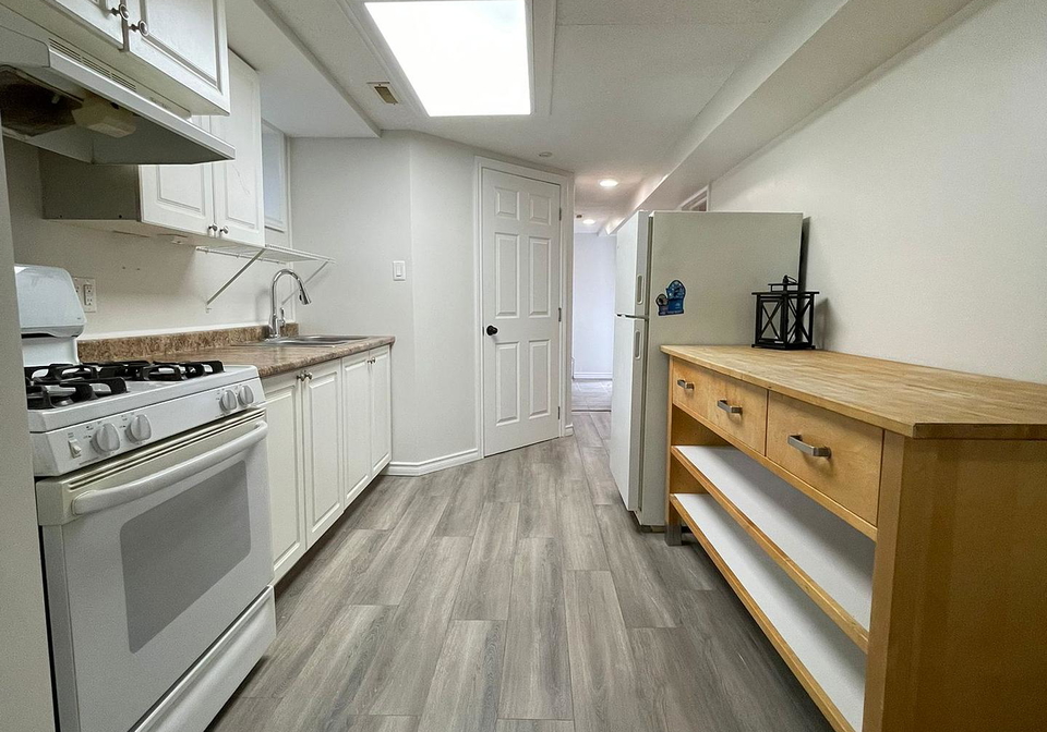 46-charlbrook-avenue-barrie-ontario-s12238630