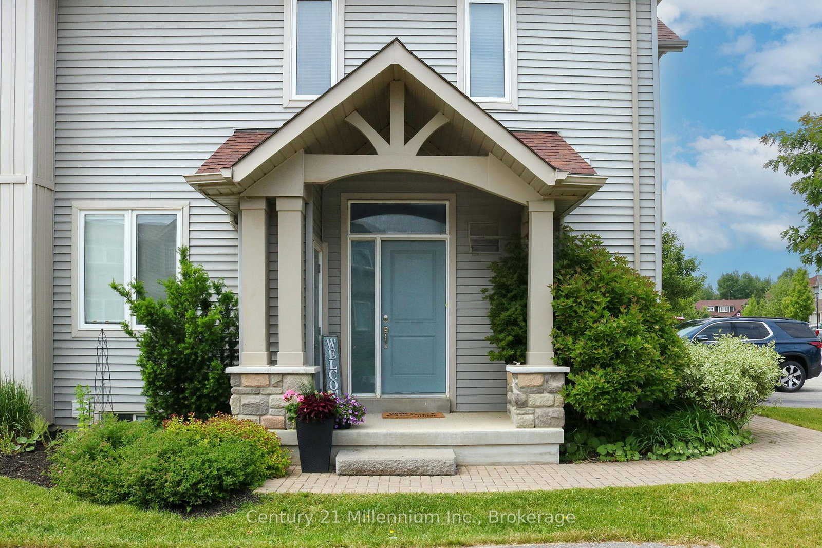 2-lett-avenue-collingwood-ontario-s12239817