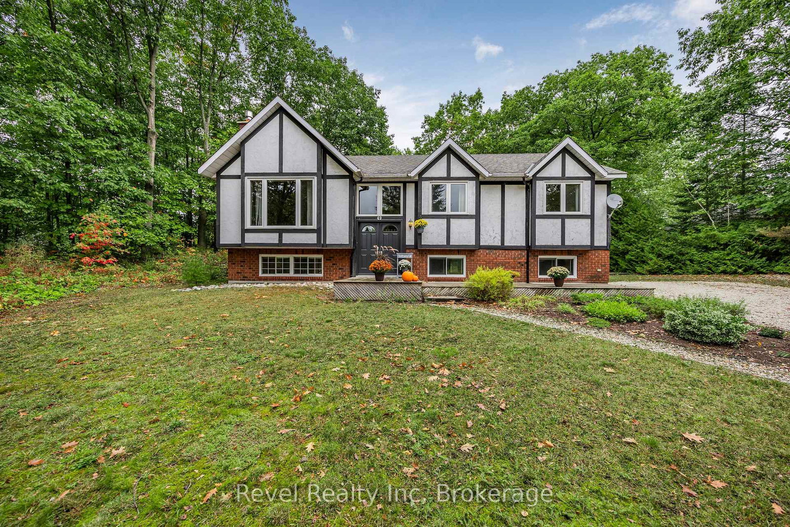 49-birchwood-trail-wasaga-beach-ontario-s12241912