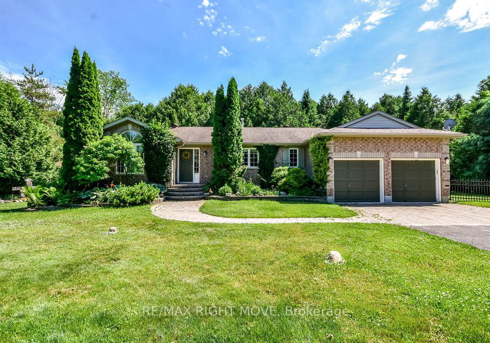 7-blackcomb-drive-oro-medonte-ontario-s12243868