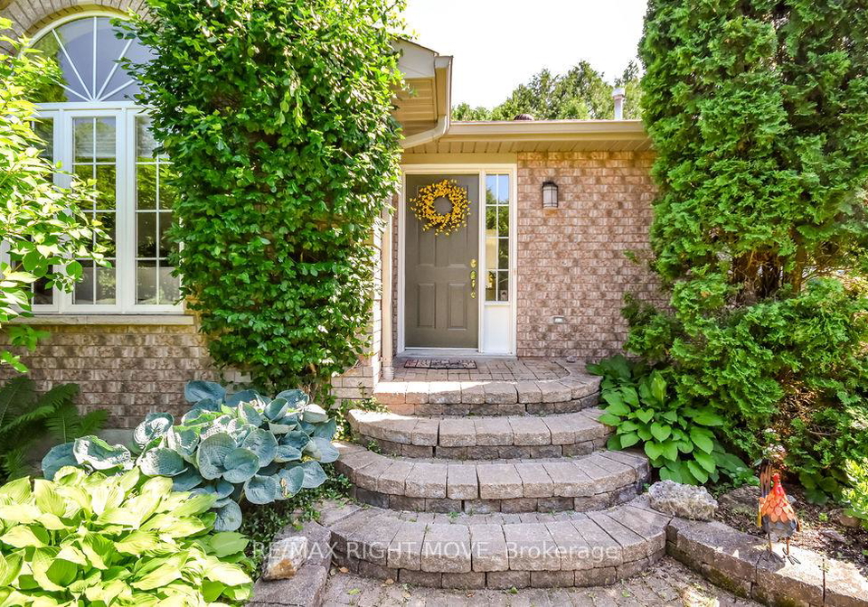 7-blackcomb-drive-oro-medonte-ontario-s12243868