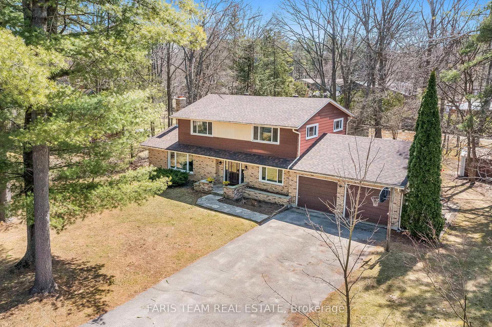 15-lawrence-avenue-springwater-ontario-s12243894